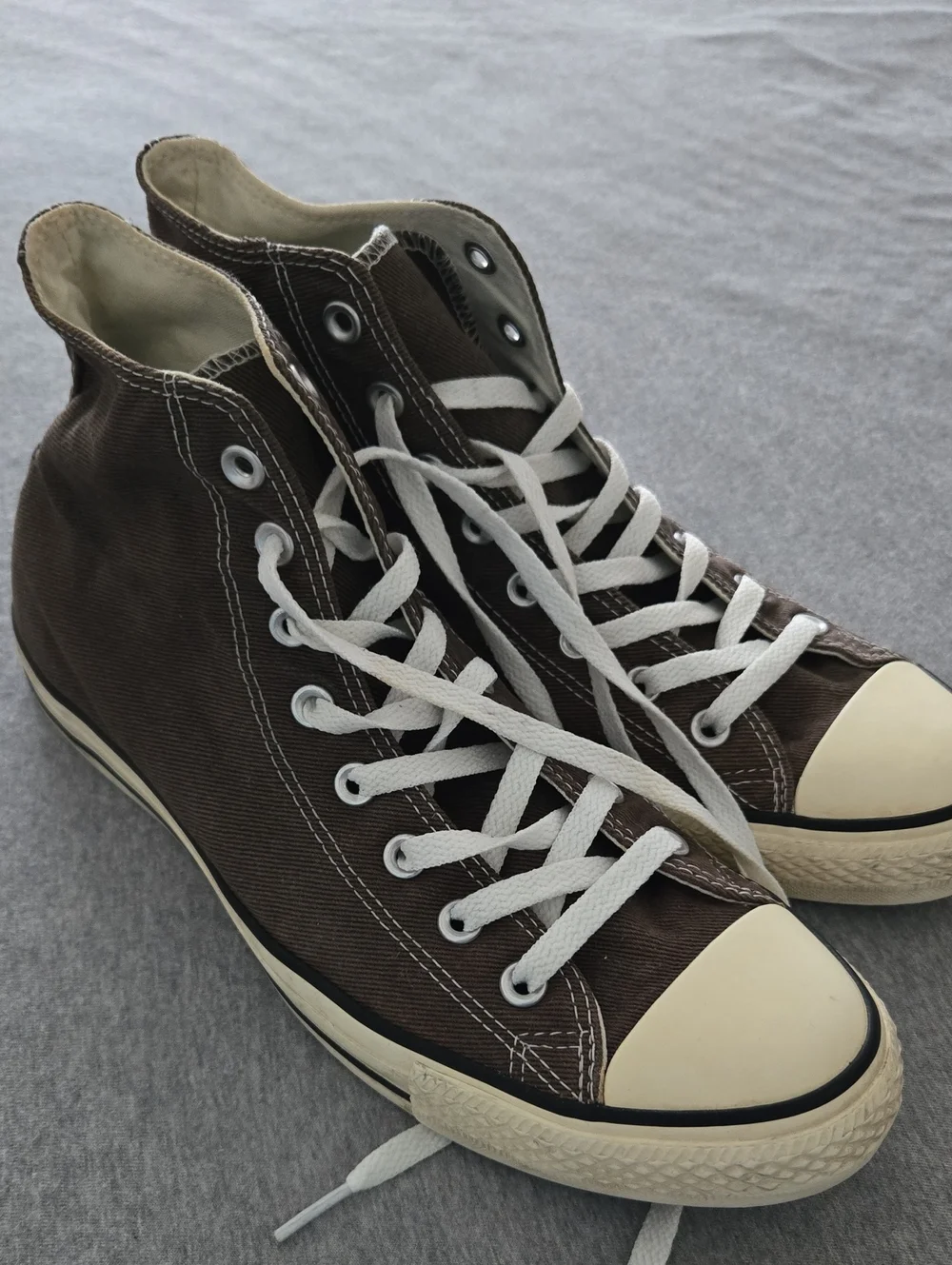 Men's High-Top Canvas Sneakers in Brown with White Laces